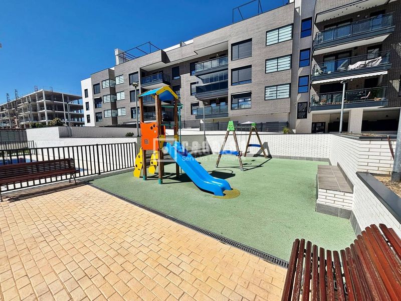 Foto 0e01b820-4e03-453b-b0de-3eeef88ba84c. Pis amb calefacció aparcament a Alovera