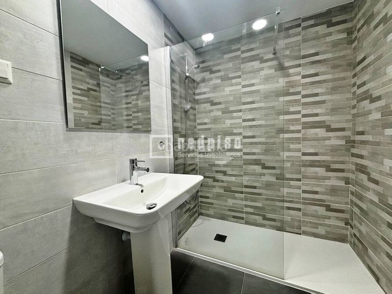 Foto 3f61a345-ab0b-4a68-a7a2-5066c74f0892. Pis amb calefacció aparcament a Alovera