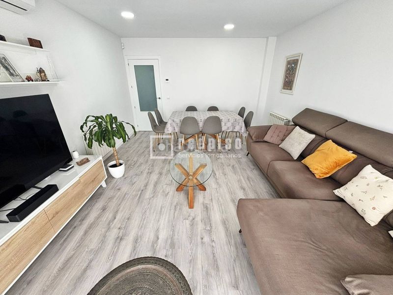 Foto bb808f87-4a3f-4989-ad28-97e4d8f71d66. Pis amb calefacció aparcament a Alovera