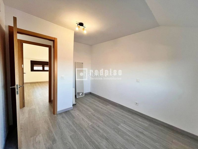 Foto 0f9b8643-9073-4e3f-9cb0-77ae1d50de8b. Location chalet avec chauffage parking dans Quer