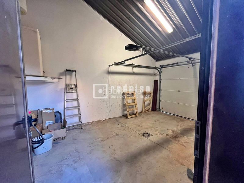 Foto 576d492a-1d03-4b23-bfbc-a1b4d1b0f023. Location chalet avec chauffage parking dans Quer