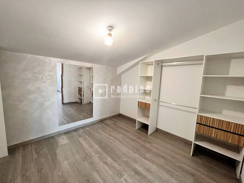 Foto 6ceecc77-a48f-4c5c-bddb-c18d2654f9e4. Location chalet avec chauffage parking dans Quer