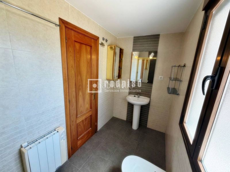 Foto e082d581-a309-4c3a-9996-3ba3db0b21e1. Pis amb calefacció aparcament a Fontanar