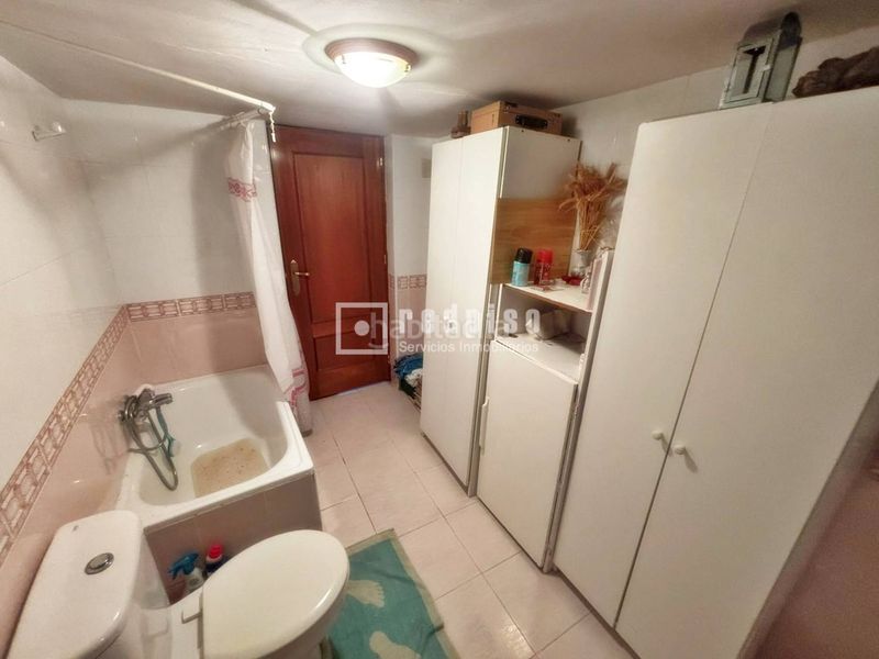 Foto d56e17ba-c3d4-450f-bd2a-5e37778c63b7. Casa amb calefacció aparcament a Arbancón