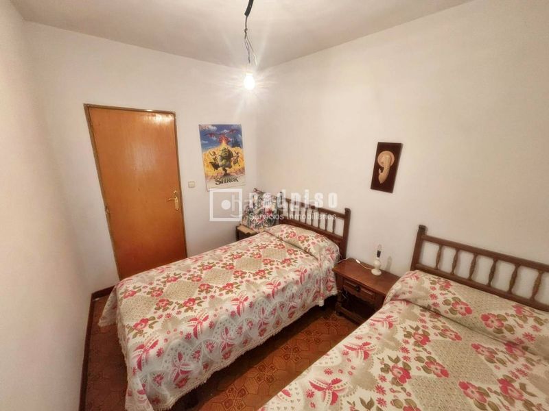 Foto feedd774-816a-466b-8d8f-e331c2fd4aa4. Casa amb calefacció aparcament a Arbancón