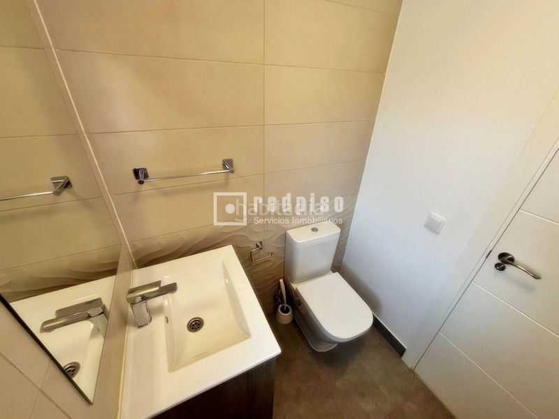 Foto bea0b02f-5582-48d3-b4b8-2e9ccd900843. Xalet amb calefacció a Quer