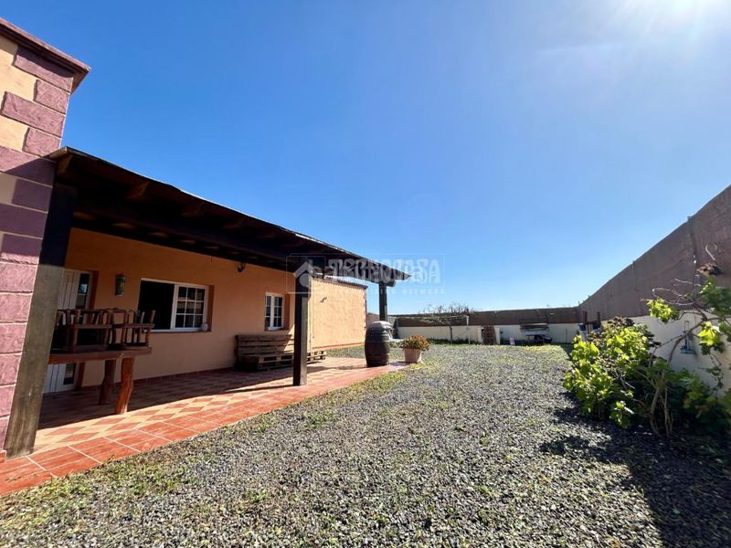 Foto d607b064-06e3-4dd1-aeb5-7619b7db8a01. Casa amb aparcament a Tesejerague Tuineje