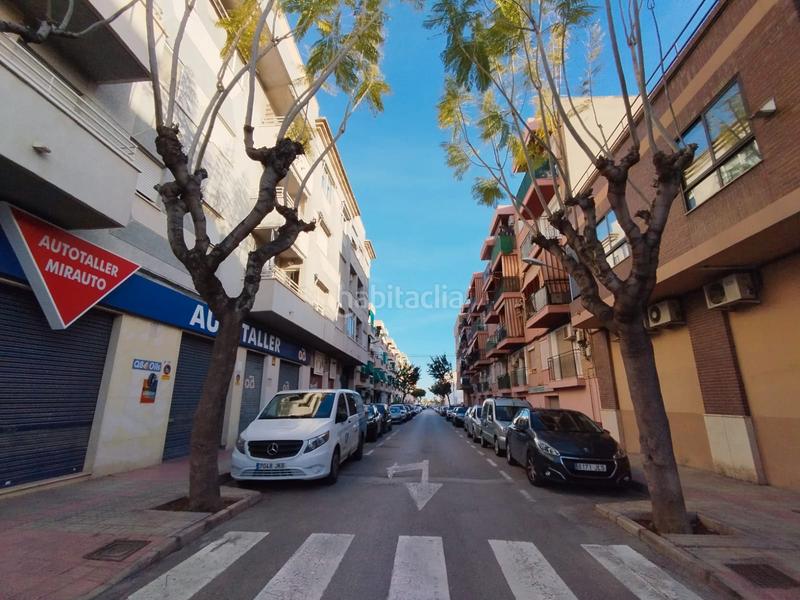 Foto e57a83b0-17b6-4dd0-895c-6f1b8137fc08. Aparcament cotxe a Centro Mutxamel