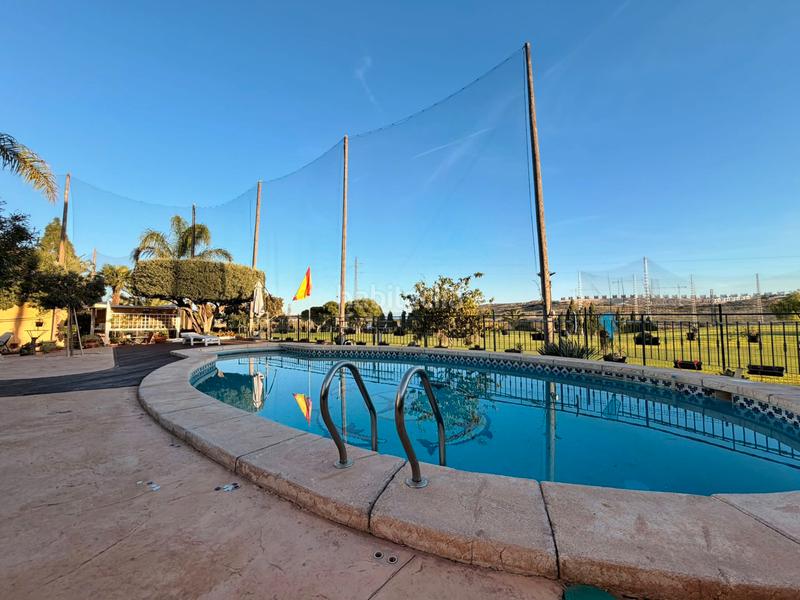 Foto 1617f80c-1363-459e-a729-5398258872b3. Casa amb aparcament piscina a Bonalba-Cotoveta Mutxamel