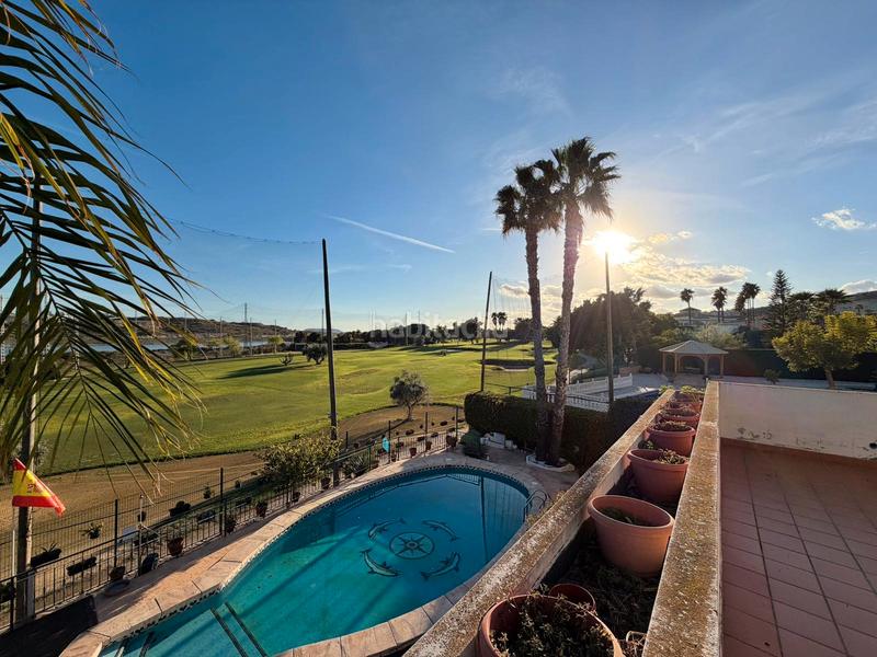 Foto 162da003-73fc-4822-bc0a-c574593f2ae2. Casa amb aparcament piscina a Bonalba-Cotoveta Mutxamel