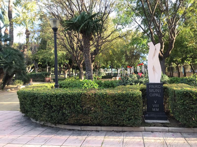 Foto d67ee651-5fca-4335-9752-5b4d06bc3c00. Àtic amb aparcament a Centro Mutxamel