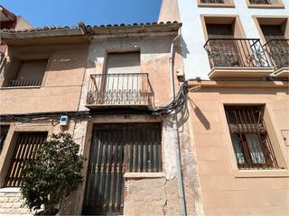 Casa  Passeig de la constitució. Casa independiente en el corazón de mutxamel.