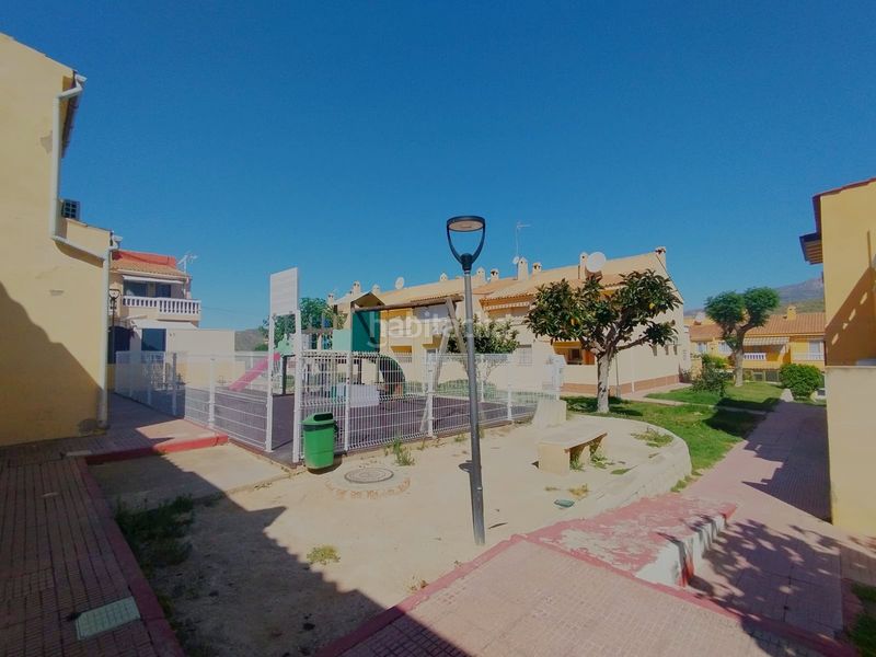 Foto 5ae97d85-dd93-4411-bd18-9a2a0d186198. Pis amb xemeneia piscina a Pueblo Acantilado-Lanuza Campello (el)
