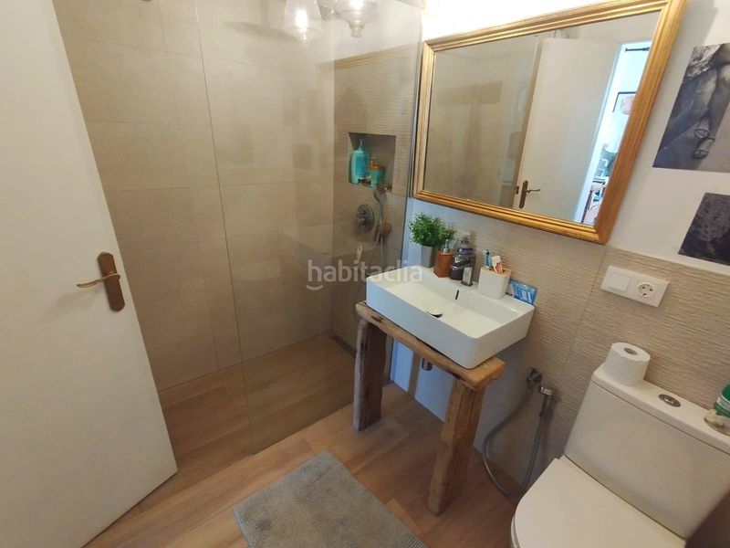 Foto b37bd610-ff4a-4368-a73d-e5941f415ab2. Pis amb xemeneia piscina a Pueblo Acantilado-Lanuza Campello (el)