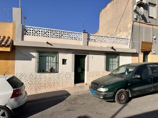 Haus  Calle cuevas cipreses