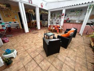 Maison jumelée à San Juan - San José. Casa en venta en las palmas de gran canaria