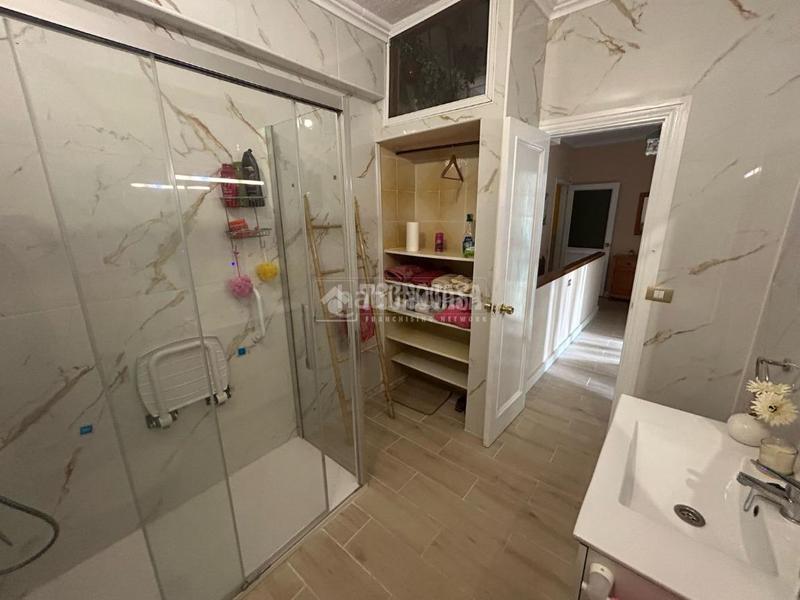 Foto 8b61fa18-d354-41c8-8bee-132a3d2db9fe. Casa pareada casa en venta en las palmas de gran canaria en Palmas de Gran Canaria (Las)