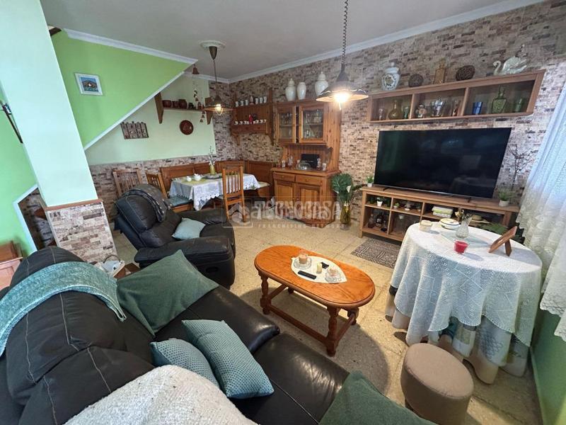 Foto c8b3131c-a125-4657-a6ae-457c42649239. Casa pareada casa en venta en las palmas de gran canaria en Palmas de Gran Canaria (Las)