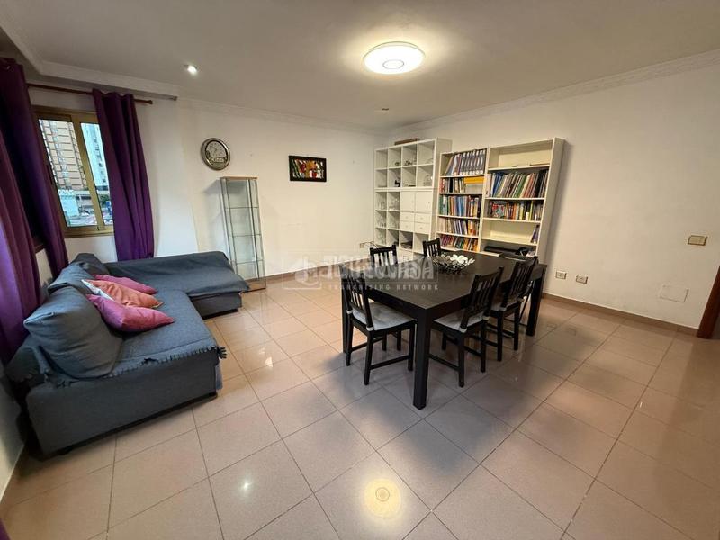 Foto 257dd895-cef8-4284-a5d7-879e07941a5d. Piso  en venta en las palmas de gran canaria en Palmas de Gran Canaria (Las)