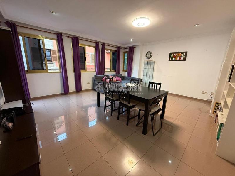 Foto d3a3aef2-7c52-4d86-96ea-d331f1712712. Piso  en venta en las palmas de gran canaria en Palmas de Gran Canaria (Las)