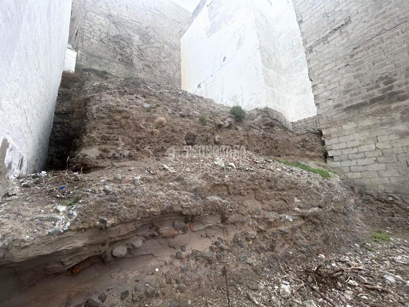 Foto 270a89a9-306a-462d-84fe-9cffab586777. Terreny residencial a Carretera del Centro Palmas de Gran Canaria (Las)