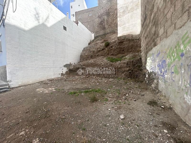 Foto ea9c3435-9b7f-4de5-8576-28f5d228edb3. Terreny residencial a Carretera del Centro Palmas de Gran Canaria (Las)