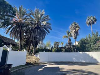 Terreny residencial a Guadalmina Baja