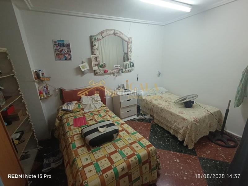 Foto e7585319-332a-4ff8-b175-3c9fe492c289. Alquiler local comercial alquiler local comercial de unos 200 metros zona Centro caceres en Cáceres