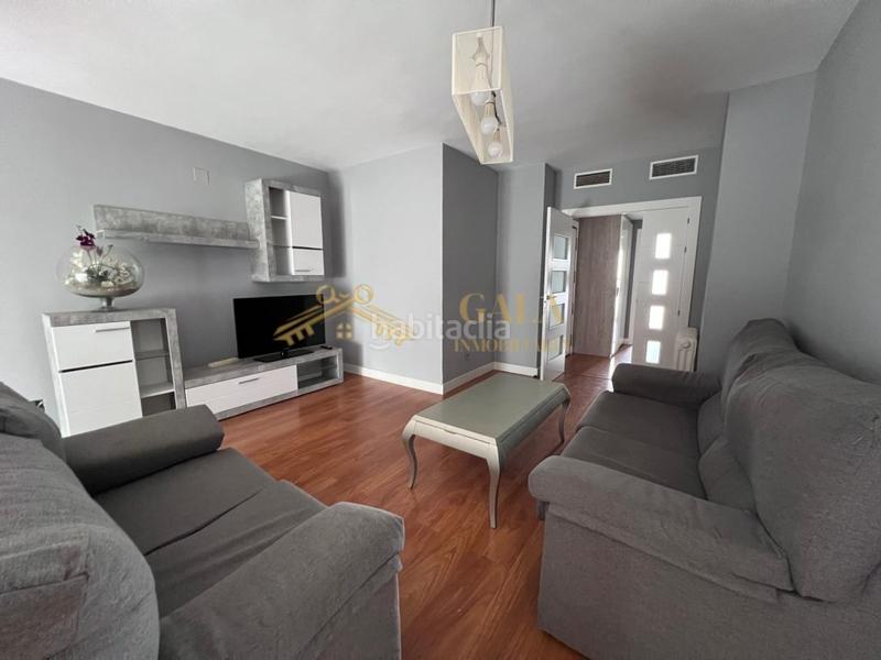 Foto 925fb835-7bcd-4365-a844-daf2ab845e07. Affitto appartamento con parcheggio in Ruta de la Plata Cáceres