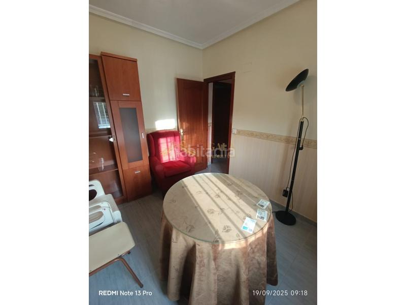 Foto a7b7d9fc-31cb-4087-b600-f499b83160f0. Alquiler apartamento alquiler apartamento 2 habitaciones zona hispanidad caceres en Cáceres