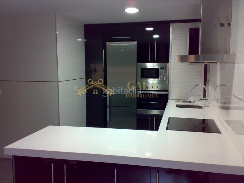 Foto 3a664168-5d5e-4431-872f-54ad179e46fb. Casa a schiera con parcheggio in Montesol - Mejostilla Cáceres