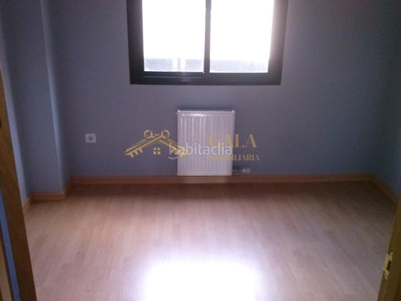 Foto 7dcd5c12-7fe1-49b3-b3ce-cf8e11c357b5. Casa a schiera con parcheggio in Montesol - Mejostilla Cáceres