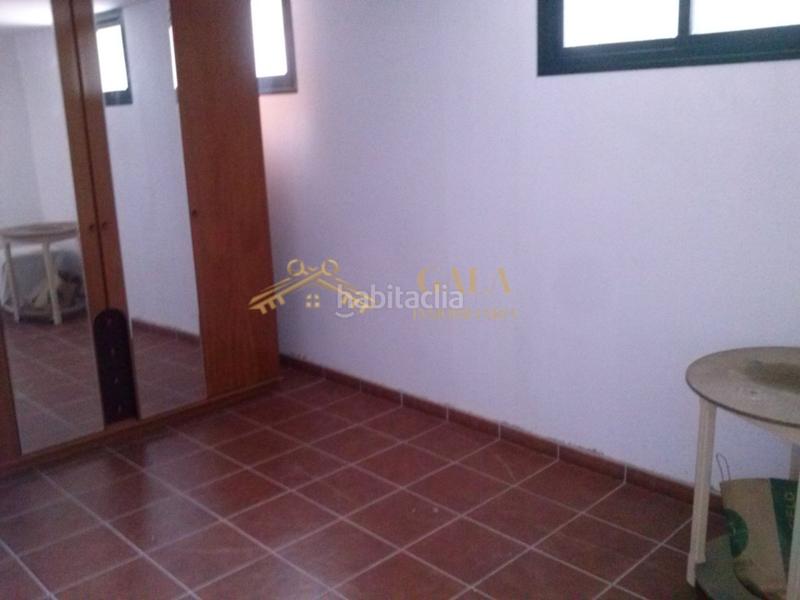 Foto c43b2657-f82b-4eeb-b74a-4d8f6d1706ee. Casa a schiera con parcheggio in Montesol - Mejostilla Cáceres