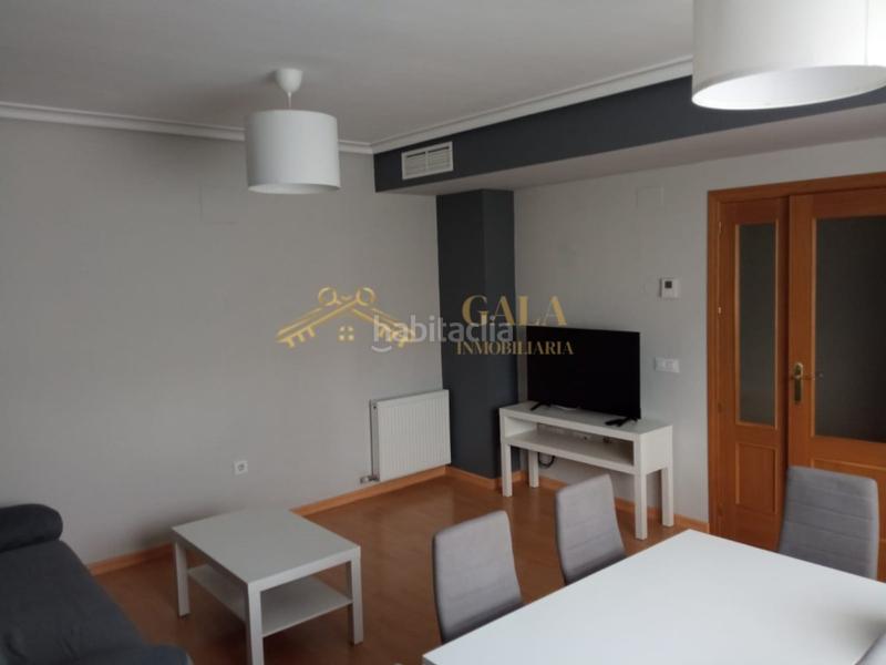 Foto eedea9b9-a26e-4799-af14-310eef89b17b. Casa a schiera con parcheggio in Montesol - Mejostilla Cáceres