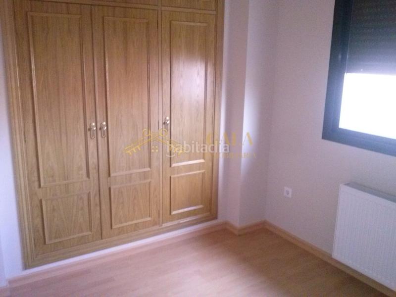 Foto f5012131-4b88-421b-b57f-1c7380bde8cf. Casa a schiera con parcheggio in Montesol - Mejostilla Cáceres