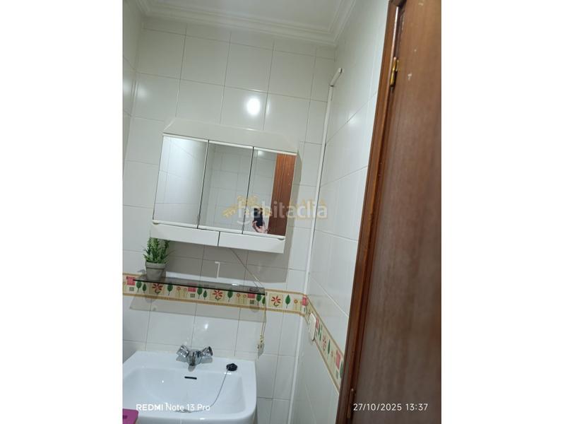 Foto 4b3cb44f-b90f-4576-8d5b-22578648a386. Alquiler piso alquiler piso 4 habitaciones zona san blas caceres en Cáceres