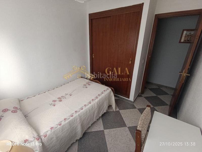 Foto accc6a5b-b489-4d86-9de4-21c92baced53. Alquiler piso alquiler piso 4 habitaciones zona san blas caceres en Cáceres