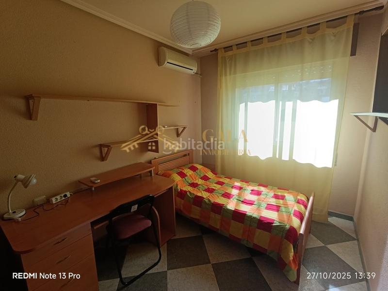 Foto e0c85802-d817-49ca-925b-3abe874f3653. Miete etagenwohnung mit parking in Casco Antiguo Cáceres