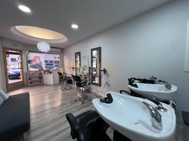 Foto 214571e9-cb6f-4708-8bdd-083794f7c87e. Rent business premise in Centro Cáceres