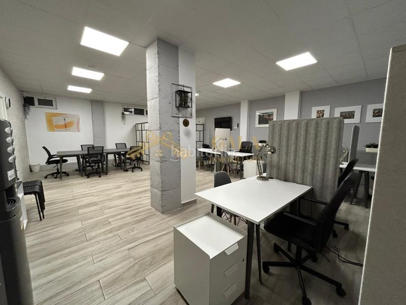 Foto 2ff921e2-98df-4193-b180-44b7e919e840. Alquiler local comercial alquiler oficina reformada zona nuevo en Cáceres