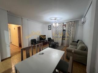 Lloguer Pis a Casco Antiguo. Alquiler piso de 3 habitaciones en la zona de la biblioteca