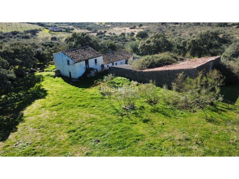 Foto d49e8267-a145-4541-9b11-6d4fe215ae5c. Casa a Montánchez