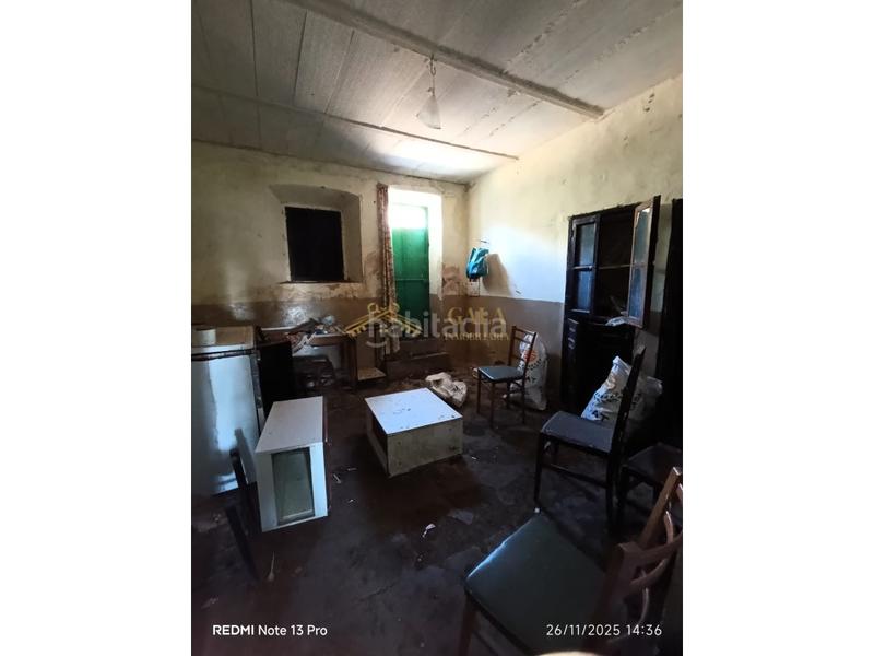 Foto fa9ba2da-67d7-4fba-a476-fd4be485e785. Casa a Montánchez