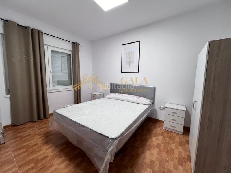 Foto 370c29cf-89ec-4e37-ad62-d880d72208bf. Alquiler apartamento alquiler apartamento 1 dormitorio zona centro en Cáceres