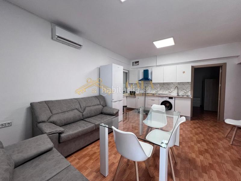 Foto 88030953-193d-44a4-8936-3719f8363b86. Alquiler apartamento alquiler apartamento 1 dormitorio zona centro en Cáceres