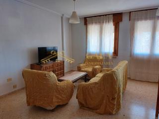 Affitto Appartamento in Centro. Alquiler piso 5 habitaciones zona sur caceres