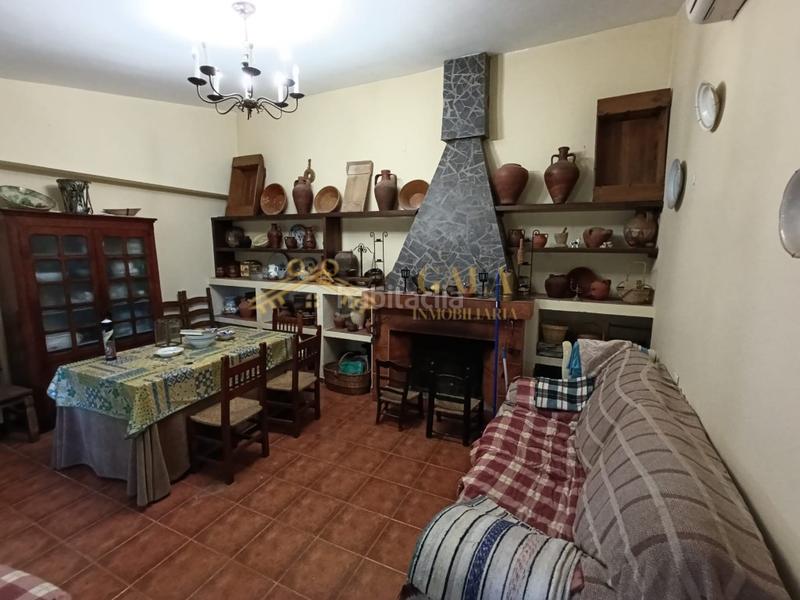 Foto 4d8add2d-5e97-44bf-9534-6cb06b9ec3d2. Country house with parking in Campus Universitario Cáceres