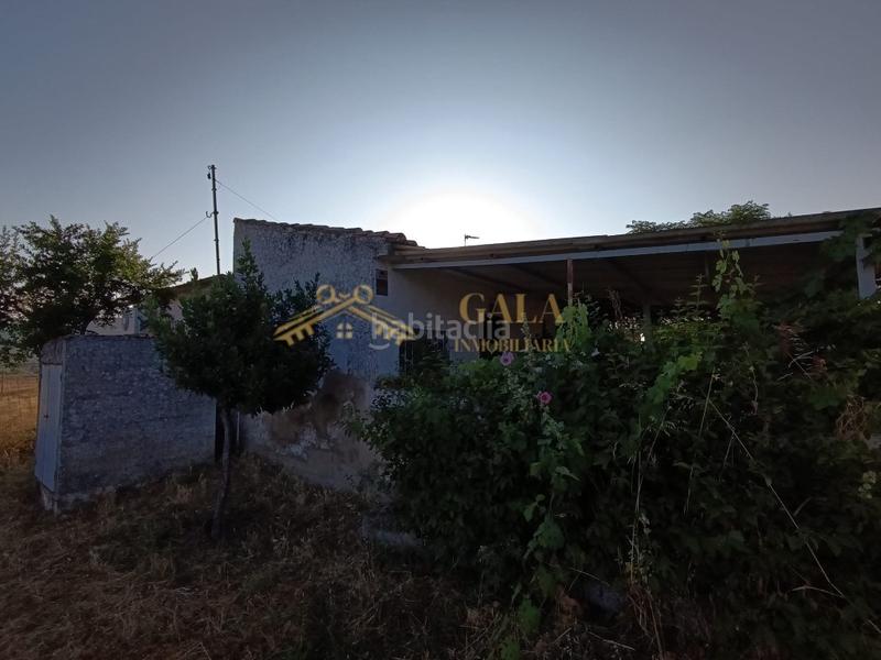 Foto 5100259b-8241-46ae-a83a-d976d2d2e28d. Country house with parking in Campus Universitario Cáceres