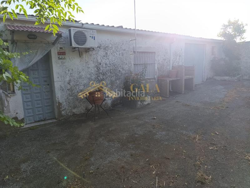 Foto a25e7b3b-2473-4787-8011-9338d14db60f. Country house with parking in Campus Universitario Cáceres