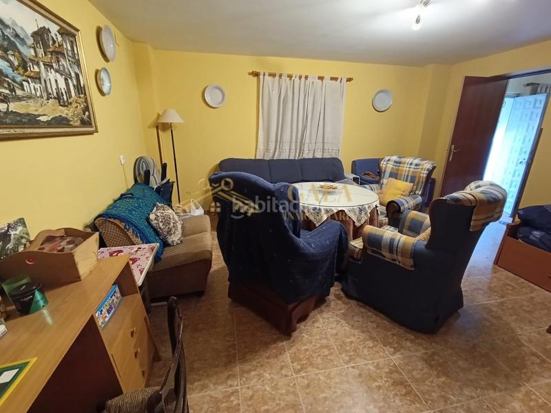 Foto f39ba0a8-19ea-4bf0-8c48-c81440aff492. Country house with parking in Campus Universitario Cáceres